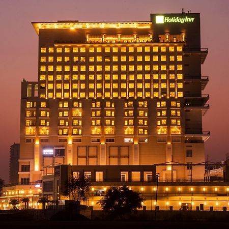 Holiday Inn Gurugram Sector 90 By Ihg Gurgaon Exterior photo Holiday Inn Bangkok