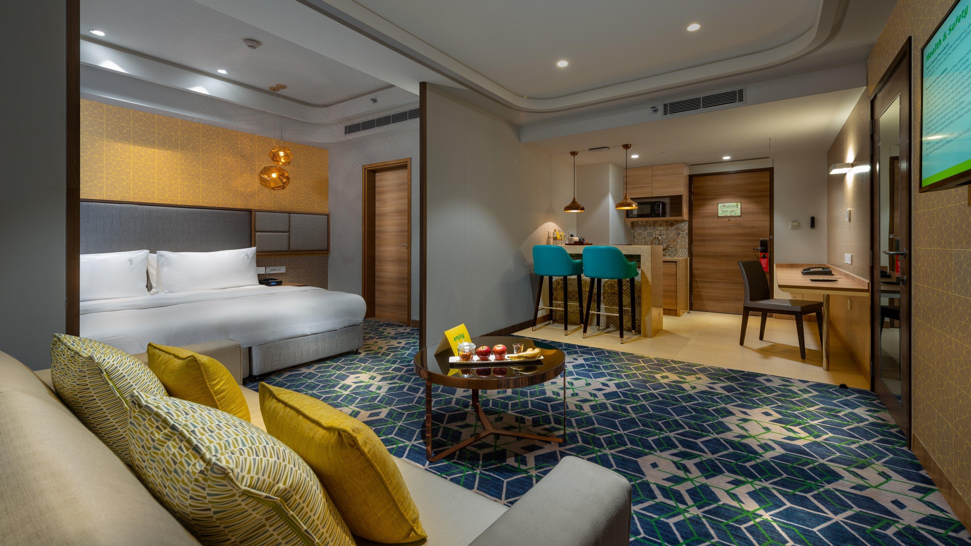 Holiday Inn Gurugram Sector 90 By Ihg Gurgaon Exterior photo Suite
