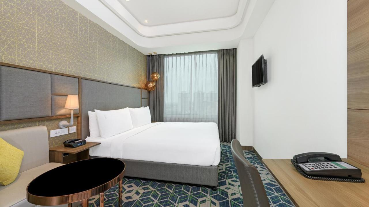 Holiday Inn Gurugram Sector 90 By Ihg Gurgaon Exterior photo
