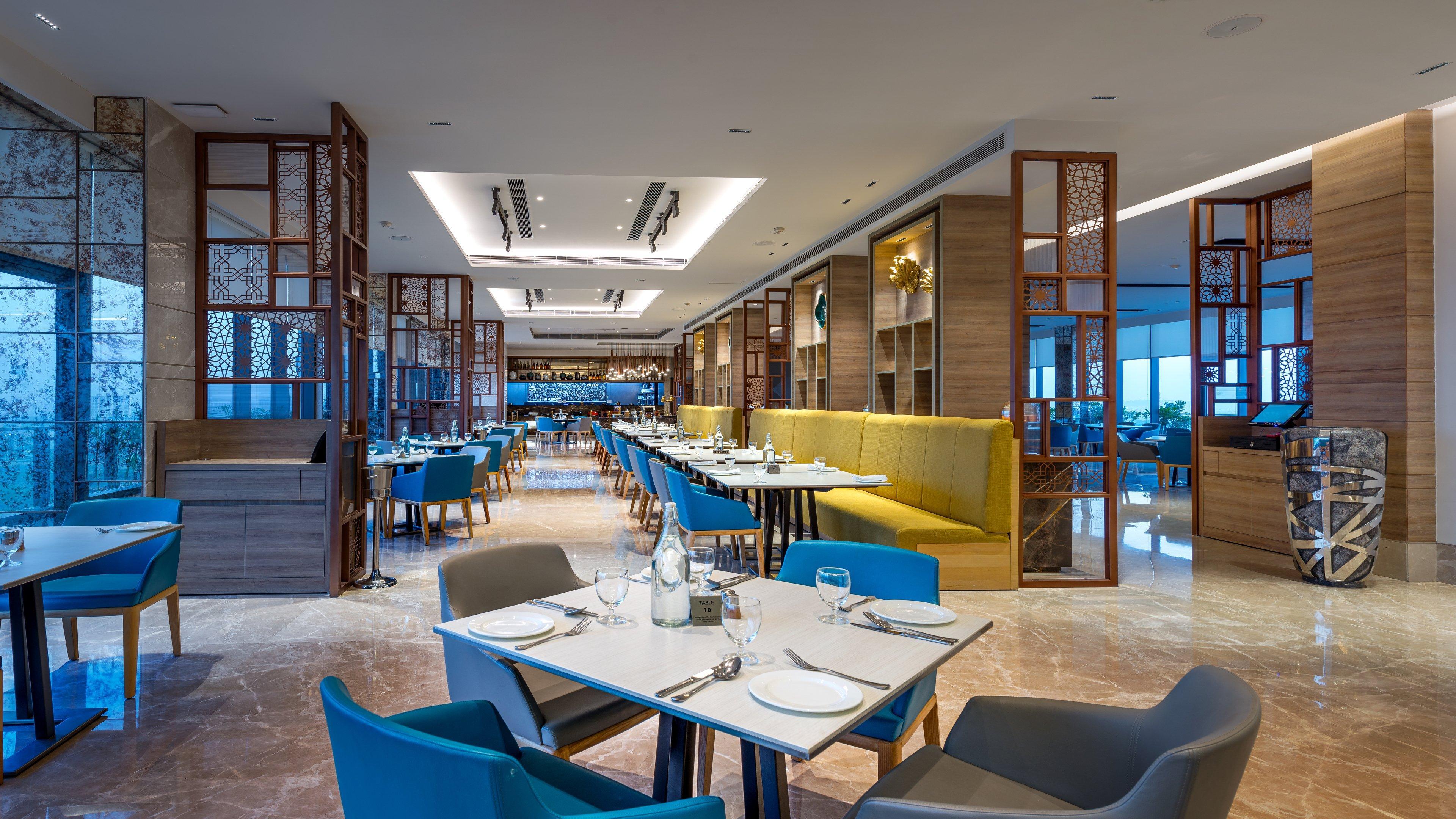 Holiday Inn Gurugram Sector 90 By Ihg Gurgaon Exterior photo The restaurant